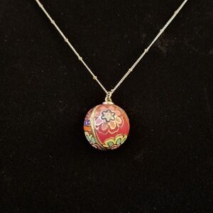 Vera Bradley Ball Pendant Necklace Opens For Pictures